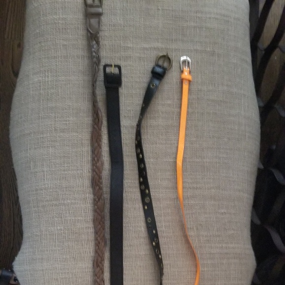 Assorted belts - Picture 7 of 8